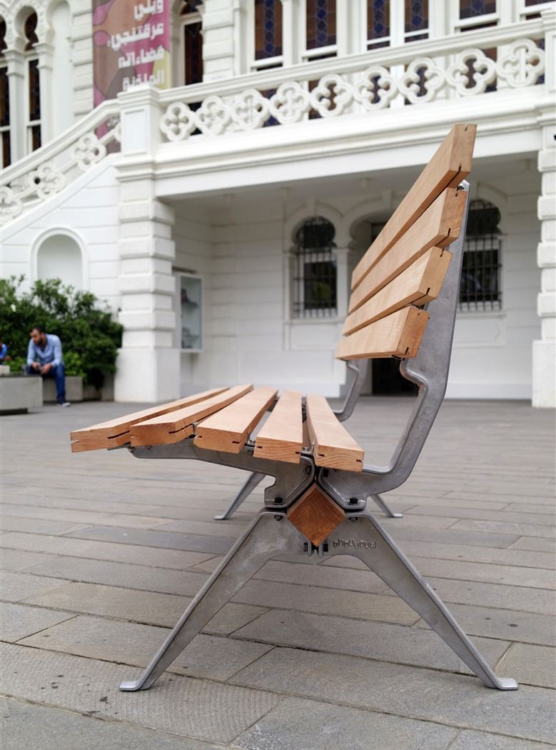 Power of the nap addicts - Public furniture 